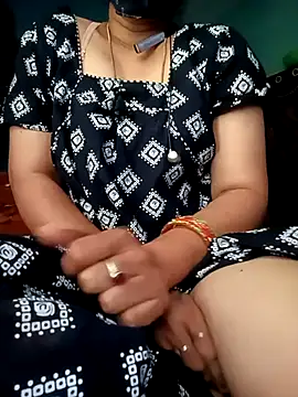 Snapshot of gunjan22 chatting on March 2025 05:12:02 AM gunjan22 online show from March 2025 05:12:02 AM