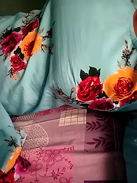 Snapshot of gunjan22 chatting on September 2025 09:01:02 AM gunjan22 online show from September 2025 09:01:02 AM