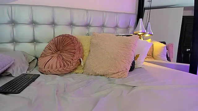 Axel brunette1 online show from March 2025 02:09:01 AM