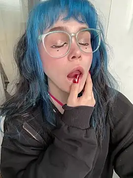 MaddisonHaas online show from April 2026 01:37:01 PM