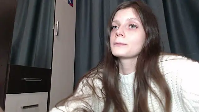 Effi 18 online show from October 2025 07:24:02 PM