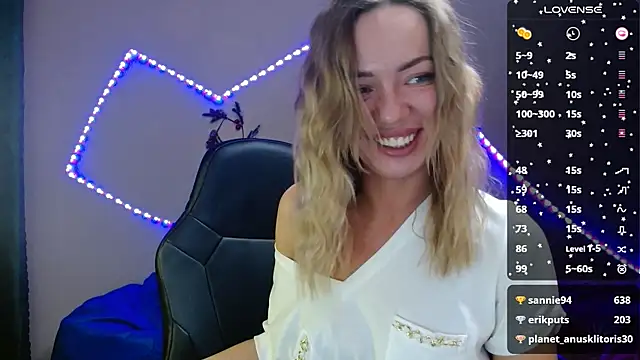 Daria Spring online show from February 2025 08:47:02 PM