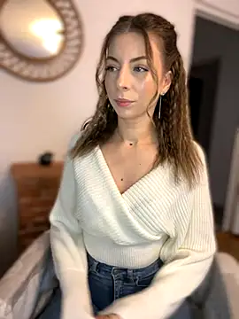 Mia Ethan online show from November 2025 09:42:02 AM