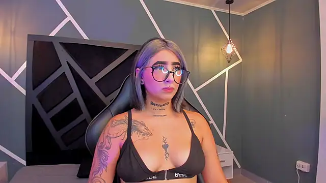 Alahia Dangelo online show from September 2025 11:34:02 AM