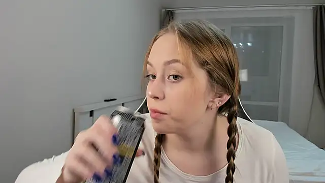 endlesssoffi online show from December 2024 06:37:02 PM