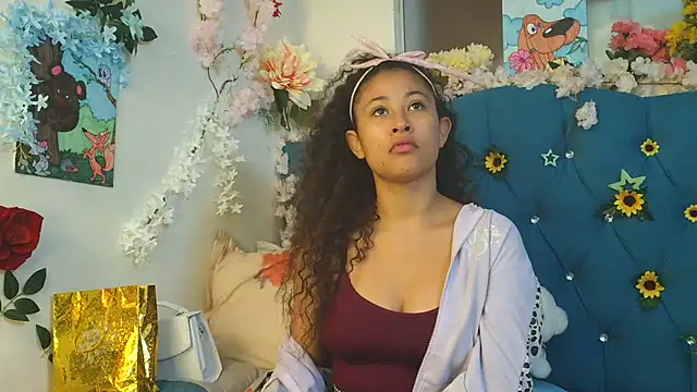Milkdulce1 online show from May 2026 03:17:02 PM