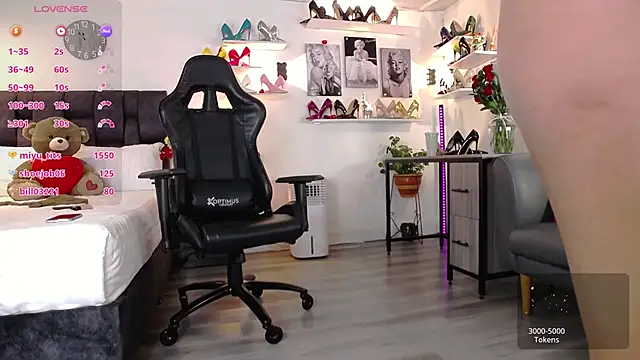 Carlajohnson online show from February 2025 04:53:02 AM