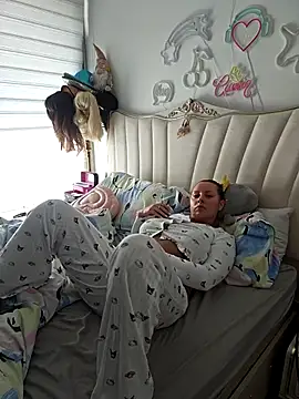 Snapshot of Sparkle2206 chatting on February 2026 02:15:02 PM Sparkle2206 online show from February 2026 02:15:02 PM