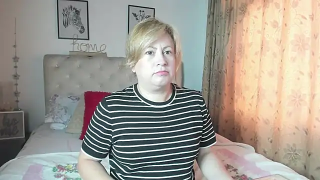 Snapshot of MonyCassius chatting on March 2025 12:22:01 PM MonyCassius online show from March 2025 12:22:01 PM