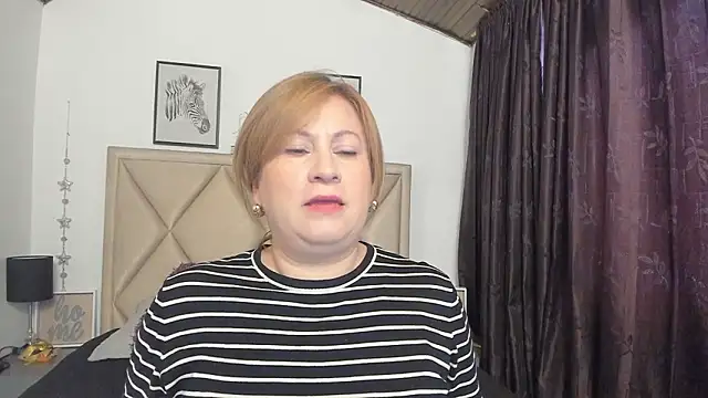 MonyCassius online show from February 2026 12:33:01 PM