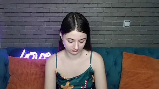 MilanaRoza online show from December 2025 06:08:02 AM