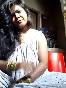 yoursweety09 online show from March 2025 02:21:01 AM