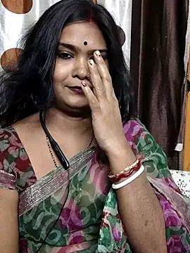 yoursweety09 online show from October 2025 01:52:02 PM