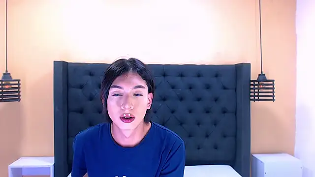 Eban Dustan online show from January 2025 09:41:01 PM