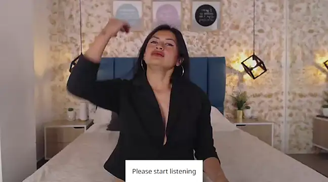 Snapshot of July_gh chatting on December 2024 08:33:02 PM July gh online show from December 2024 08:33:02 PM