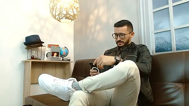 Reiko 85  online show from March 2025 07:15:01 PM