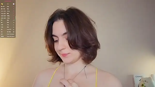 DracosMoon online show from April 2026 07:22:01 AM