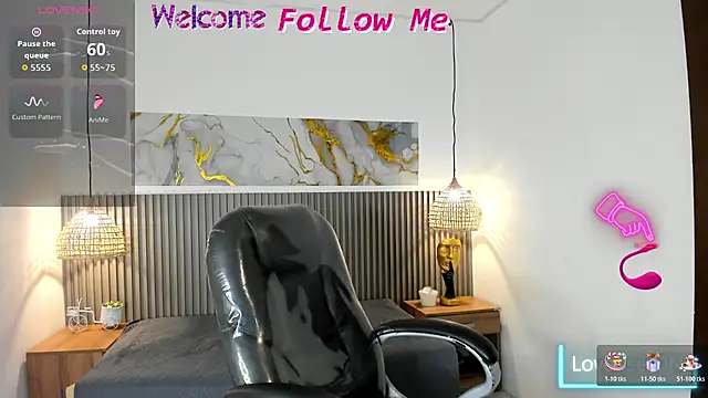 Snapshot of Dyla_n18 chatting on June 2026 08:07:02 PM Dyla n18 online show from June 2026 08:07:02 PM