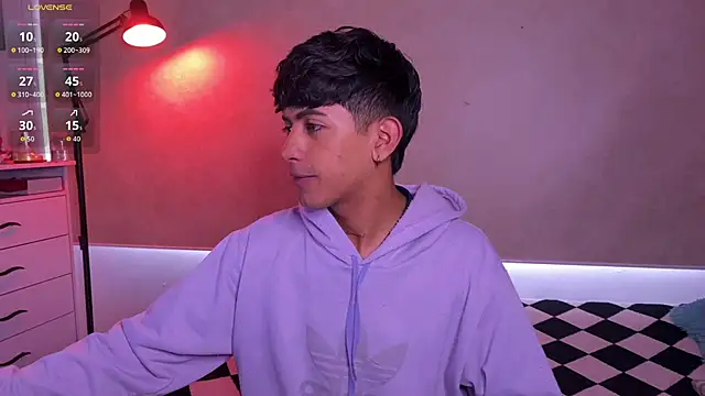 Snapshot of teobowny_ chatting on October 2025 12:35:02 PM teobowny online show from October 2025 12:35:02 PM