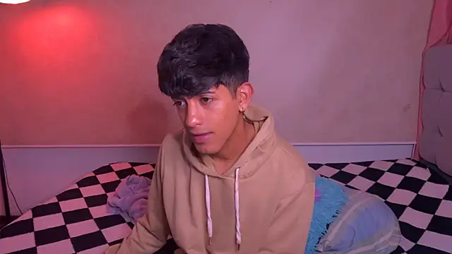 Snapshot of teobowny_ chatting on October 2025 01:37:02 AM teobowny online show from October 2025 01:37:02 AM