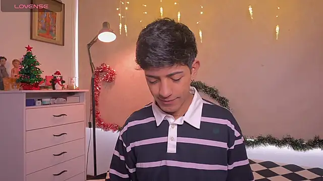 teobowny  online show from December 2025 01:07:01 PM