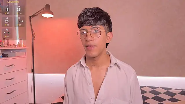 teobowny  online show from March 2026 06:00:01 PM