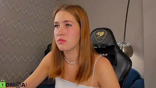 Jennifer Wadee online show from September 2025 10:44:02 PM