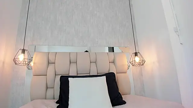 Alahia Baiter online show from December 2024 02:39:02 PM