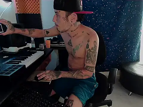 patrik tattoo  online show from February 2025 08:04:02 PM