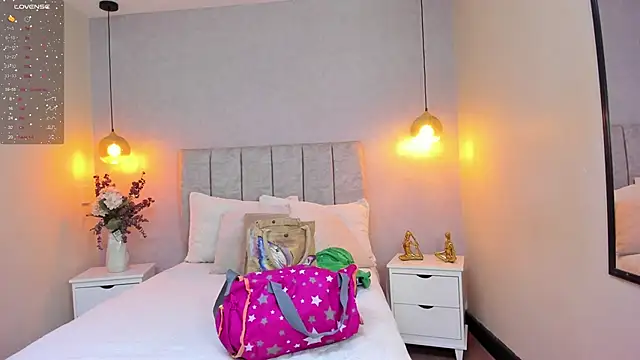 Snapshot of tutu_milf chatting on March 2025 01:27:02 PM tutu milf online show from March 2025 01:27:02 PM