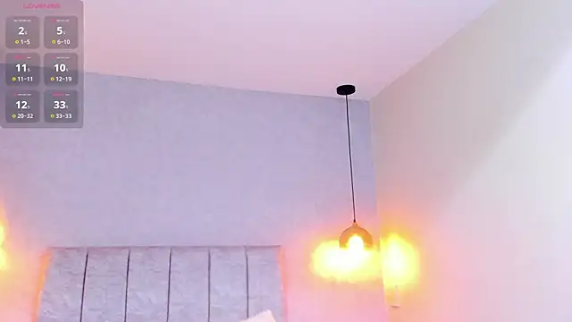 Snapshot of tutu_milf chatting on October 2025 07:04:02 PM tutu milf online show from October 2025 07:04:02 PM