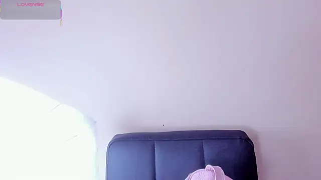 Snapshot of tutu_milf chatting on October 2025 01:12:02 PM tutu milf online show from October 2025 01:12:02 PM