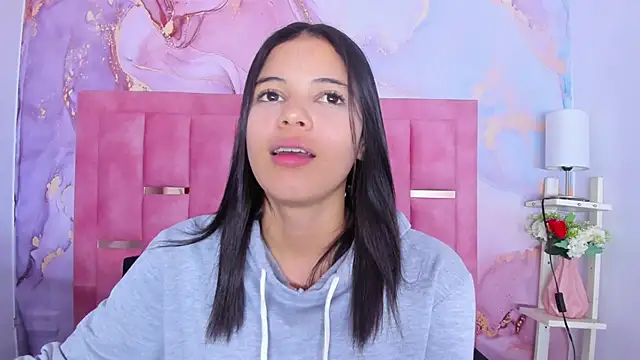 LizzMartin online show from March 2025 06:34:01 PM