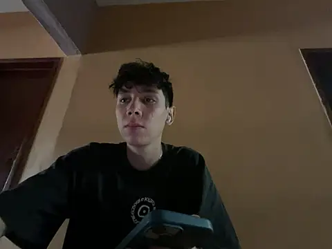 Omaaaaaaa00001 online show from February 2025 07:18:02 PM