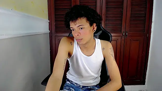 Snapshot of rose_Skinny_ chatting on September 2025 10:26:01 PM rose Skinny  online show from September 2025 10:26:01 PM