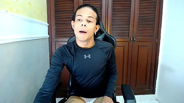 Snapshot of rose_Skinny_ chatting on October 2025 12:41:01 AM rose Skinny  online show from October 2025 12:41:01 AM