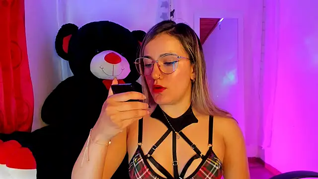 Keyth clement online show from February 2025 08:02:02 PM