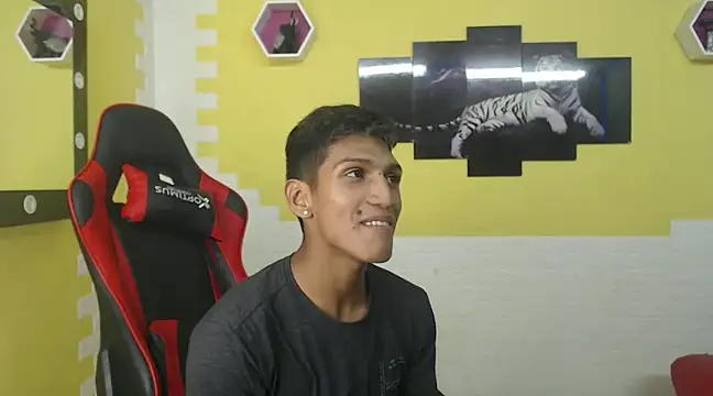 mau elixxx online show from December 2024 02:54:02 AM