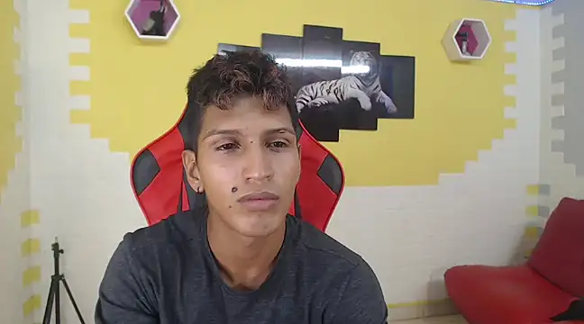 mau elixxx online show from January 2025 07:10:02 AM