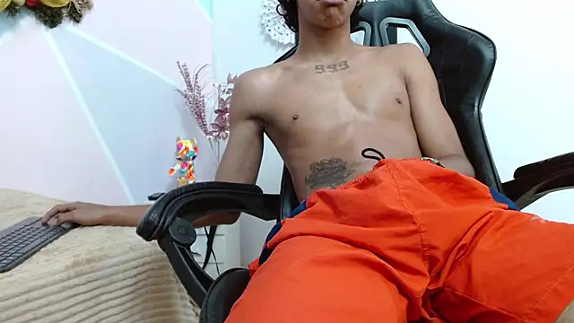 Snapshot of hares_mds chatting on December 2024 04:20:01 PM hares mds online show from December 2024 04:20:01 PM