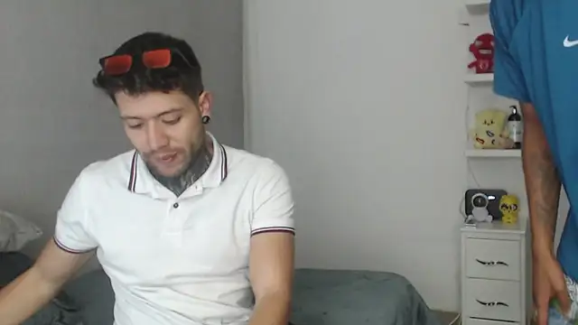 Snapshot of _tatho_perovich_ chatting on December 2025 04:41:04 AM tatho perovich online show from December 2025 04:41:04 AM