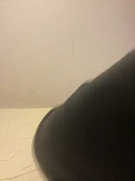 Snapshot of YU-KI00 chatting on February 2026 11:26:01 AM YU-KI00 online show from February 2026 11:26:01 AM