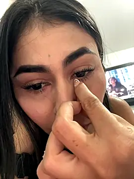 emilie xx  online show from October 2025 05:33:02 PM