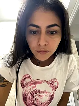 emilie xx  online show from October 2025 02:48:01 PM