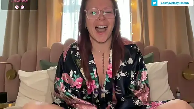 Snapshot of MelodyRoseUk chatting on February 2026 12:31:01 PM MelodyRoseUk online show from February 2026 12:31:01 PM