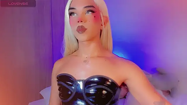 DanniLee  online show from March 2026 07:09:01 PM