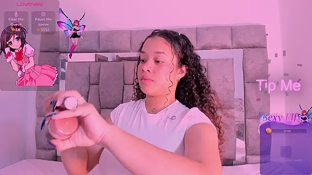 zulyjones online show from February 2025 07:02:01 PM