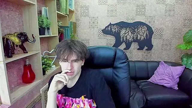 Snapshot of BillyHont chatting on December 2024 04:43:02 AM BillyHont online show from December 2024 04:43:02 AM