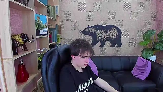 Snapshot of BillyHont chatting on December 2024 06:20:02 PM BillyHont online show from December 2024 06:20:02 PM