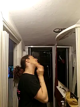 perla97 online show from March 2025 08:16:02 PM